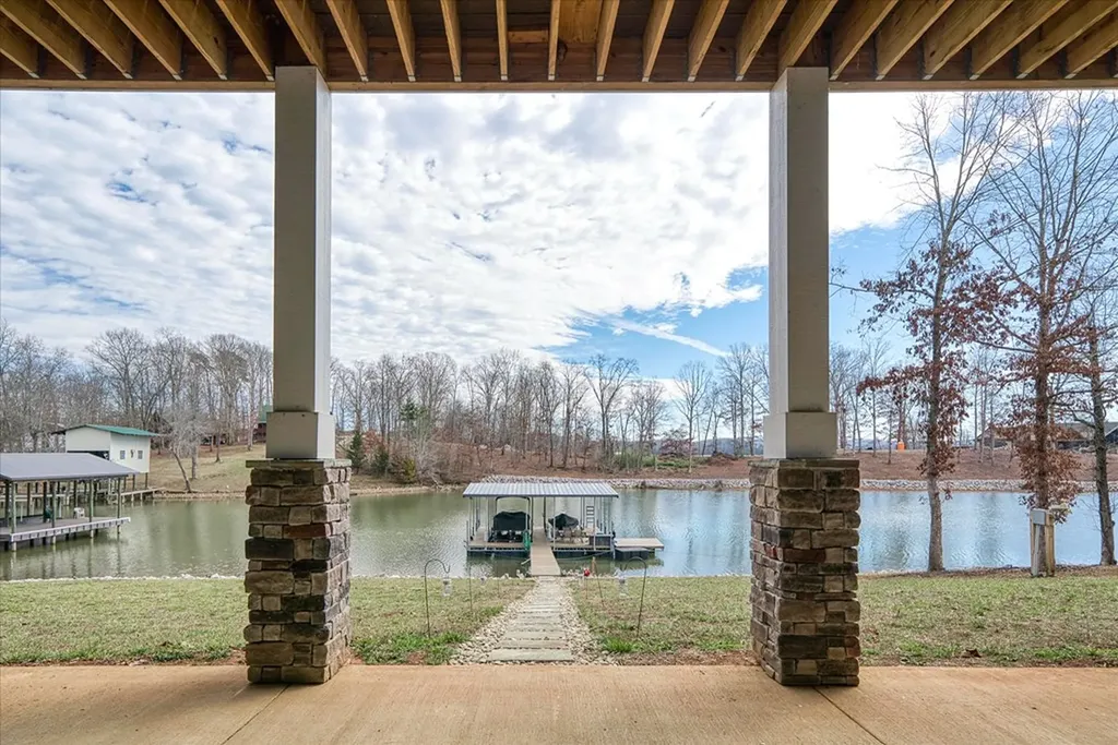 380 Mandarin Drive Spring City TN 37381