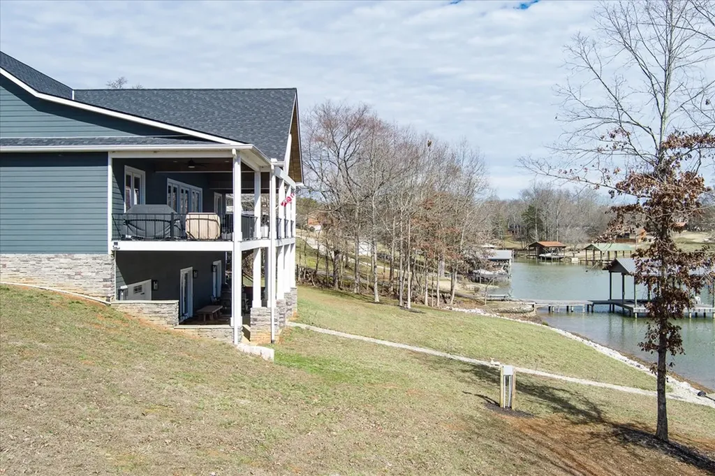 380 Mandarin Drive Spring City TN 37381