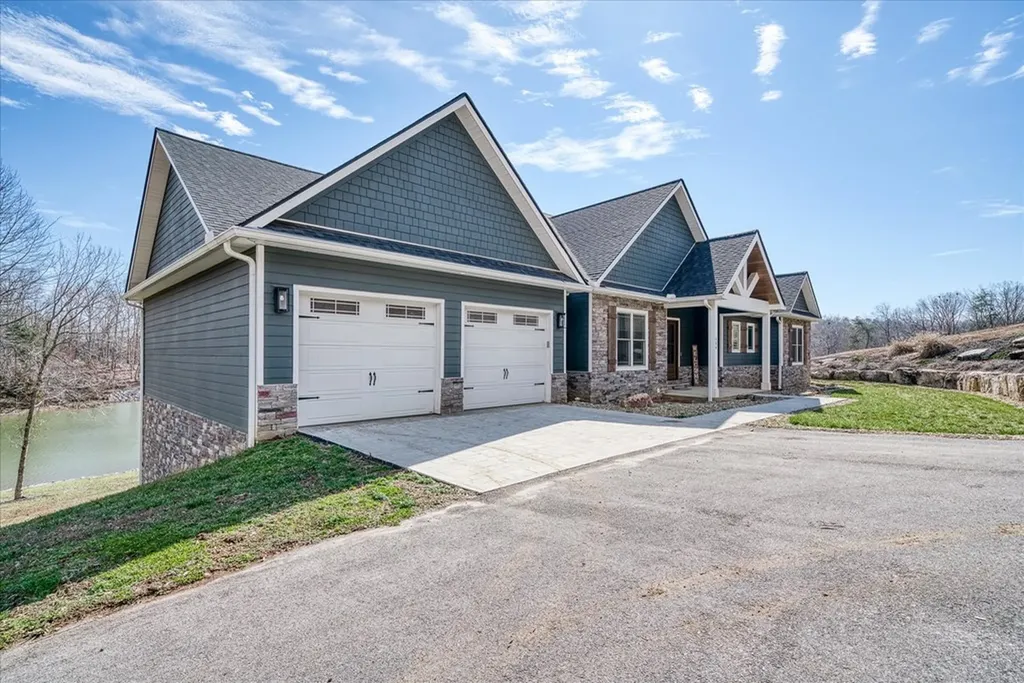 380 Mandarin Drive Spring City TN 37381