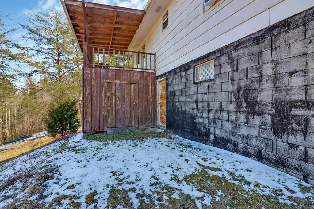 3567 Mount Helen Road Allardt TN 38504