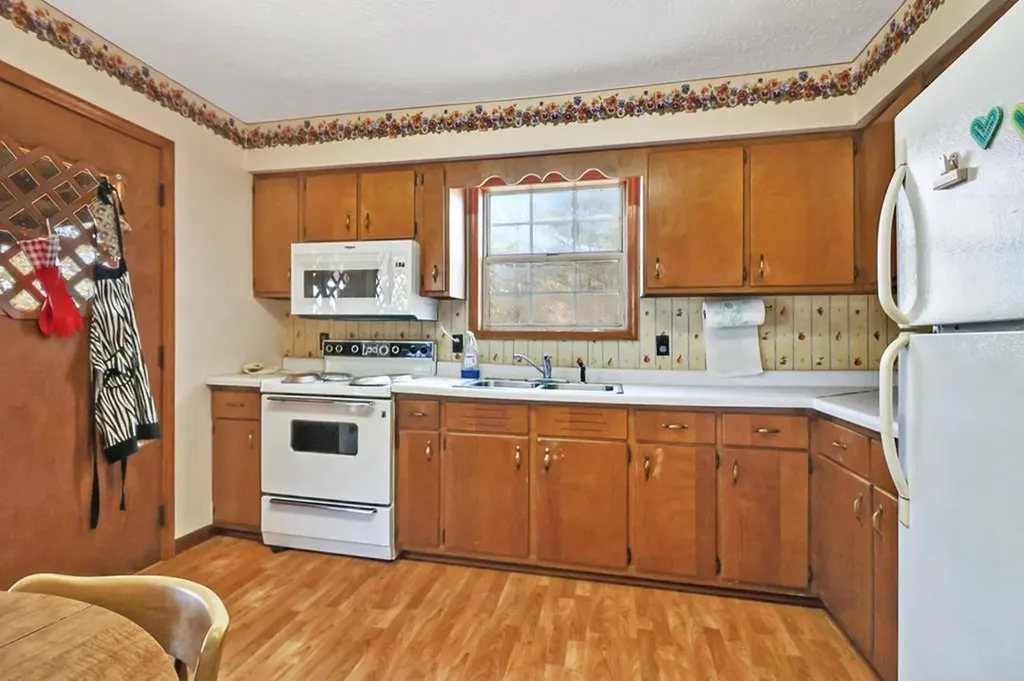 3567 Mount Helen Road Allardt TN 38504