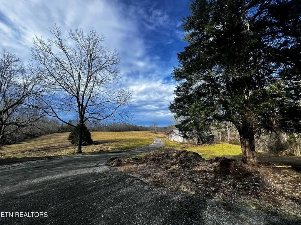 3567 Mount Helen Road Allardt TN 38504