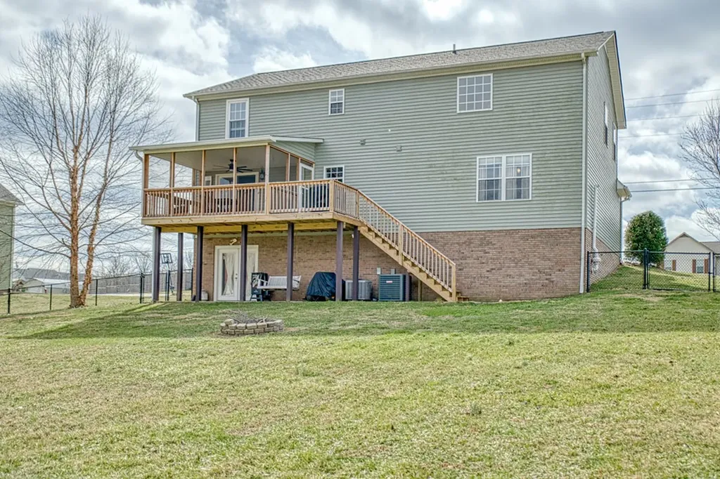 4013 Charlton Square Cookeville TN 38501