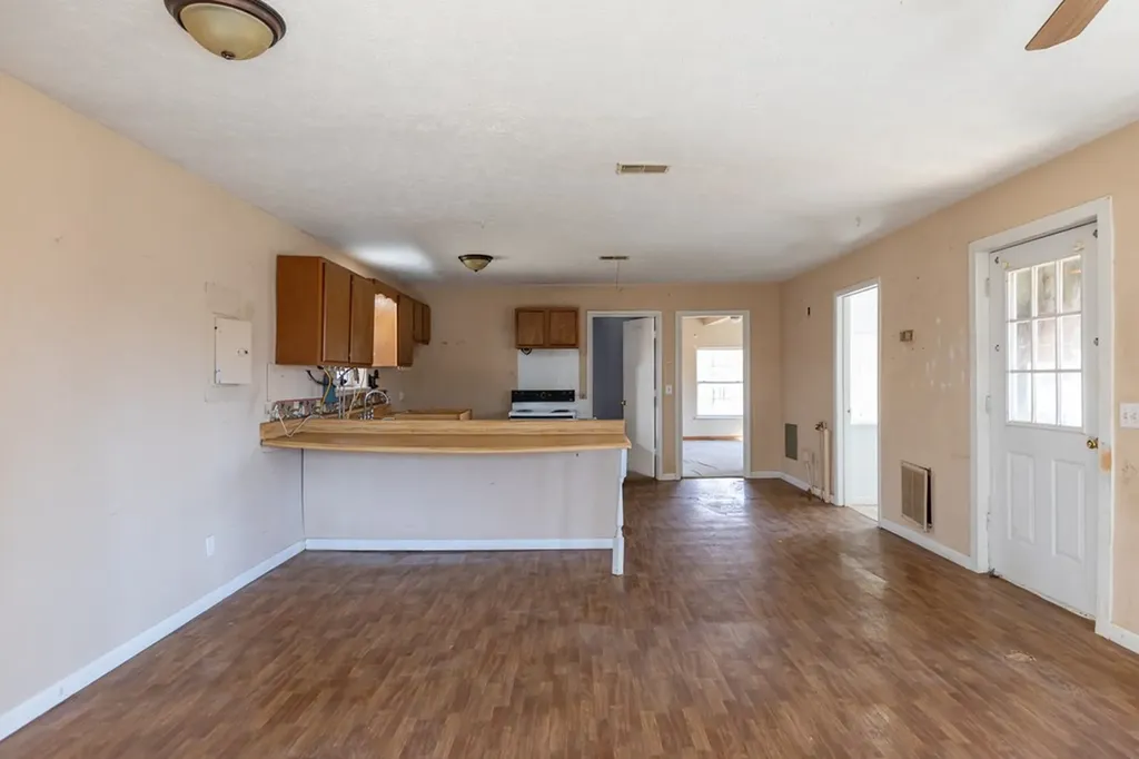 224 Golden Lane Celina TN 38551