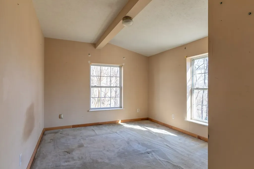 224 Golden Lane Celina TN 38551