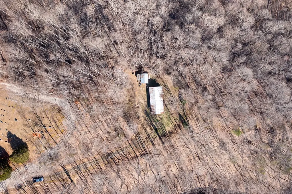 224 Golden Lane Celina TN 38551