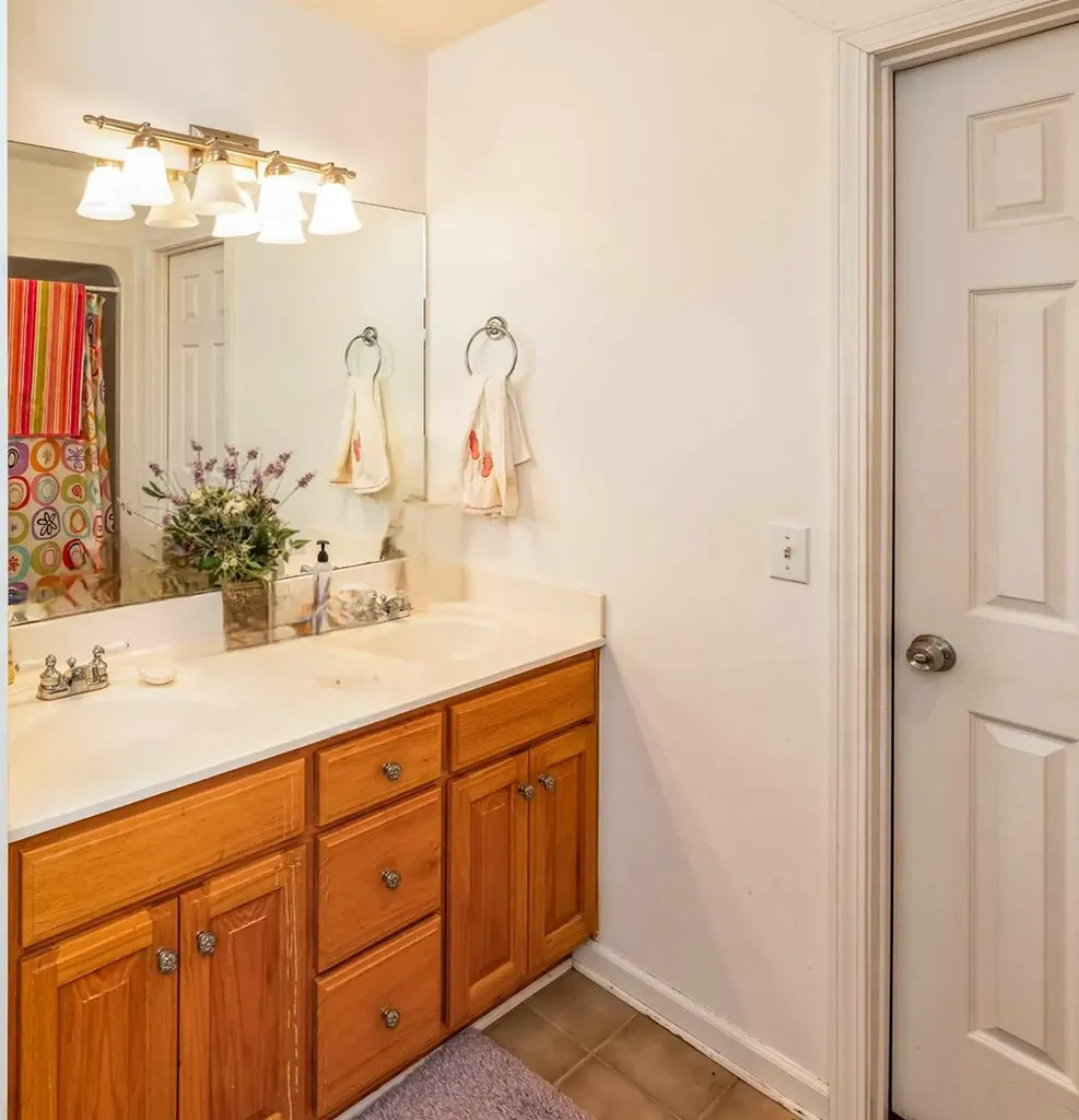 830 Town Branch Road Charlotte TN 37036