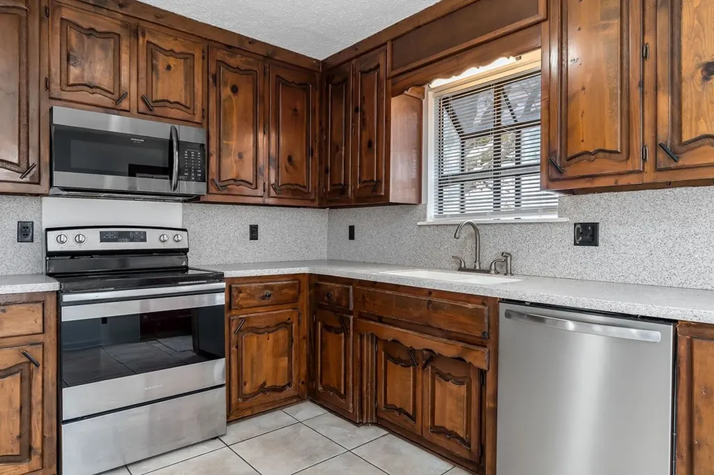 1413 Poss Road Smithville TN 37166