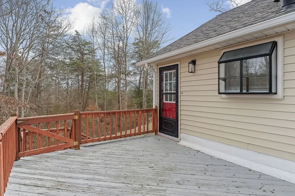 1413 Poss Road Smithville TN 37166