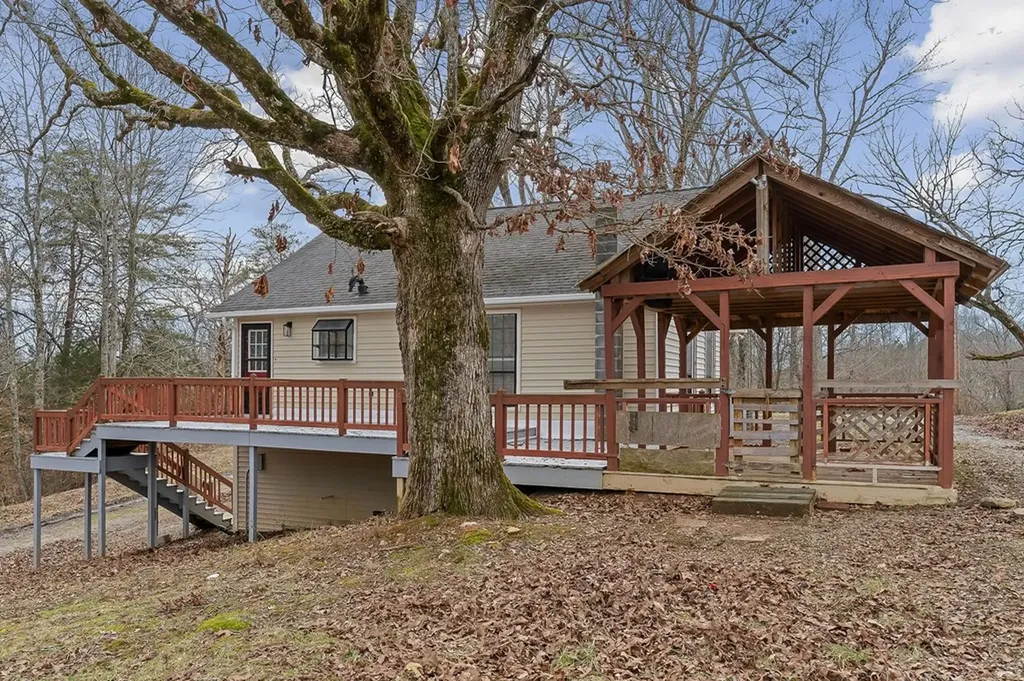 1413 Poss Road Smithville TN 37166