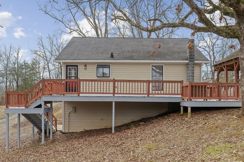 1413 Poss Road Smithville TN 37166