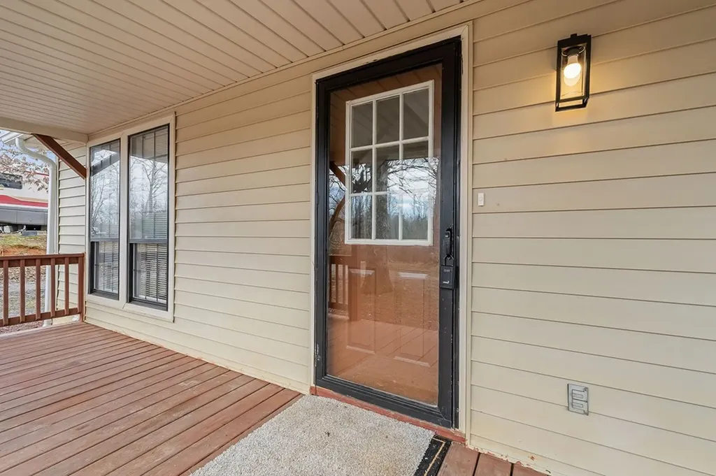 1413 Poss Road Smithville TN 37166