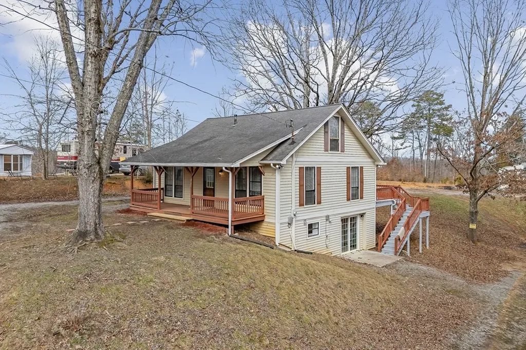 1413 Poss Road Smithville TN 37166