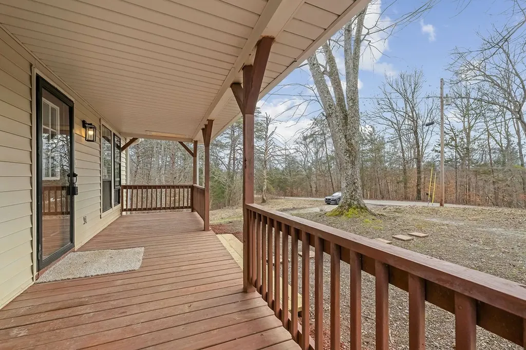 1413 Poss Road Smithville TN 37166