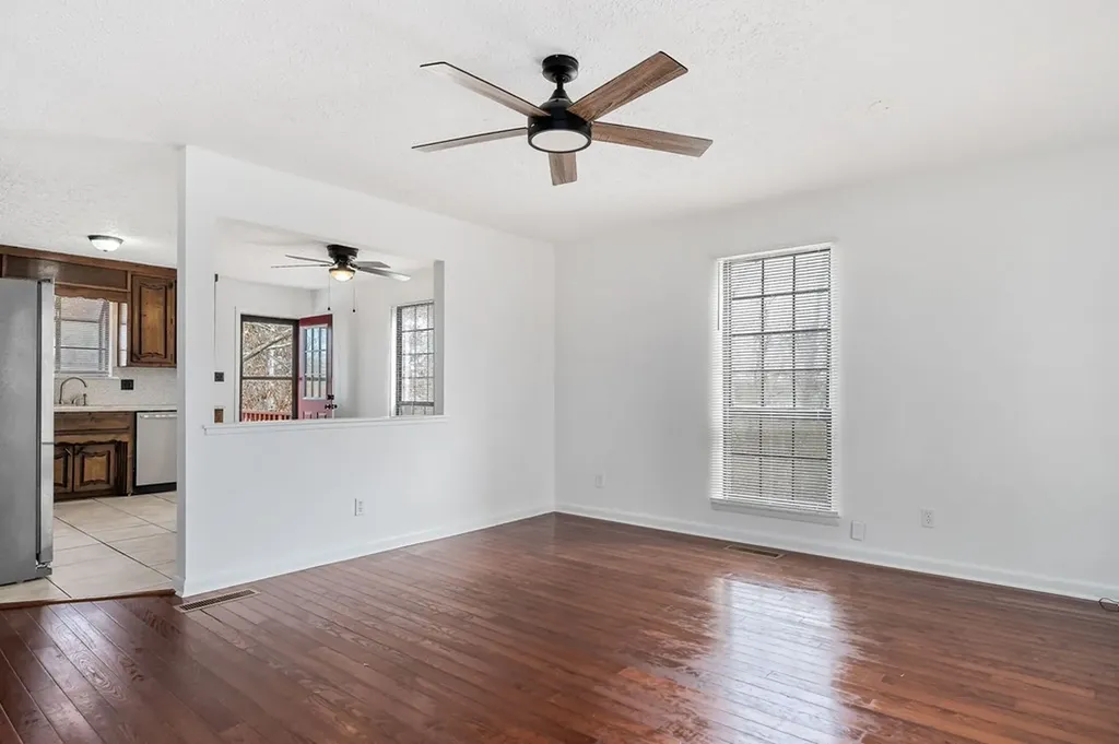 1413 Poss Road Smithville TN 37166