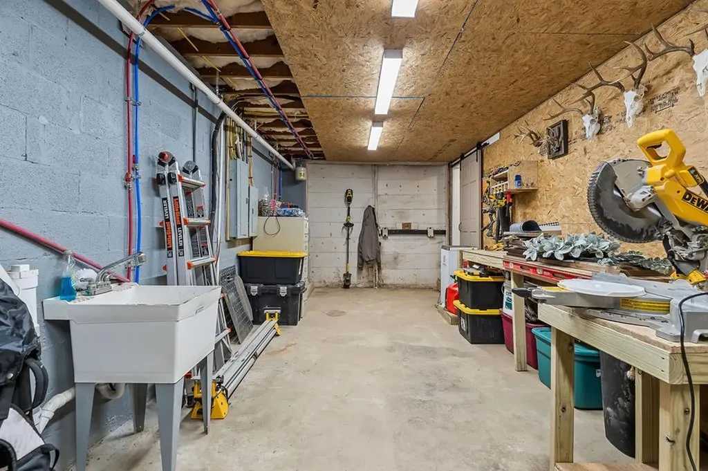 911 Anderson Road Liberty TN 37095