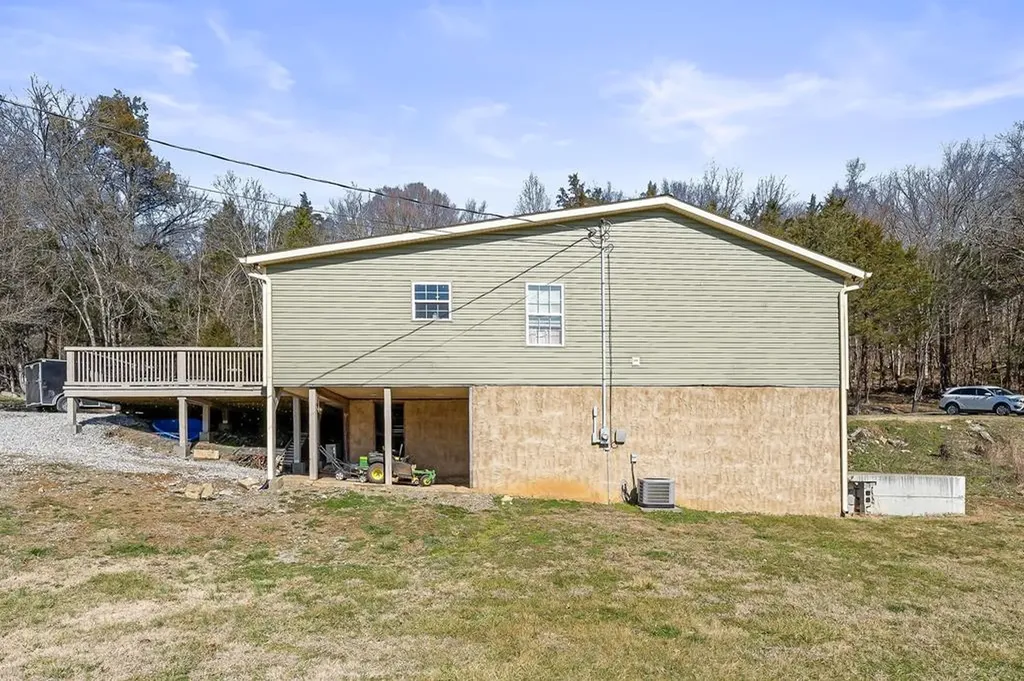 911 Anderson Road Liberty TN 37095