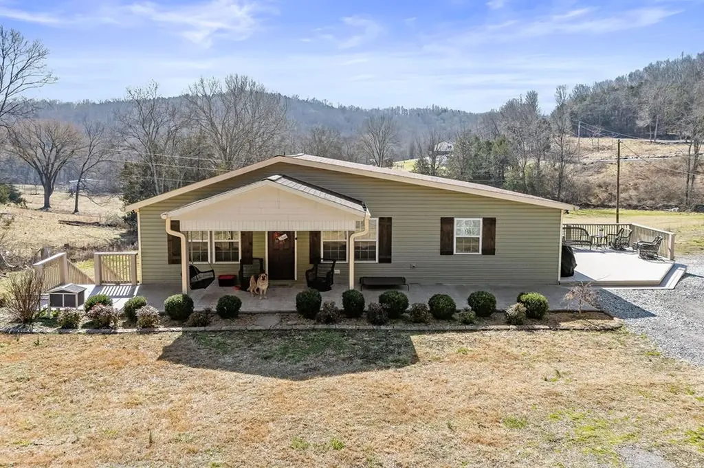 911 Anderson Road Liberty TN 37095