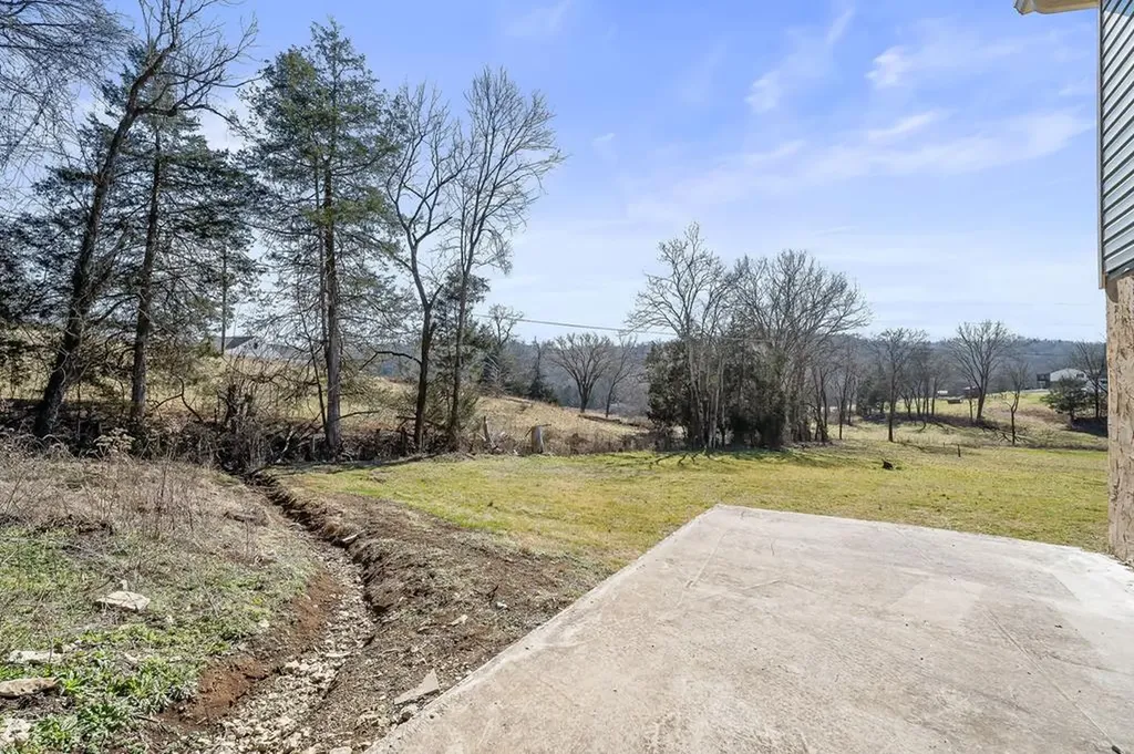 911 Anderson Road Liberty TN 37095