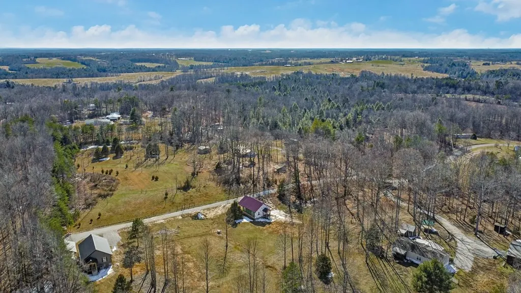 1173 Terry Lane Jamestown TN 38556