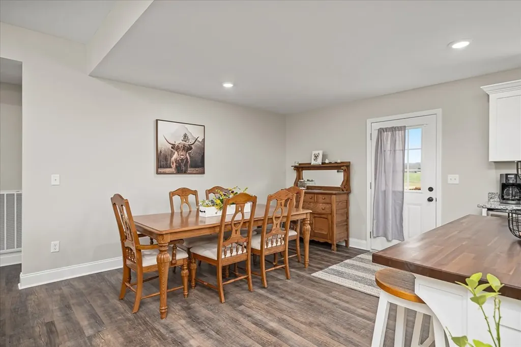 284 Harleys Ridge Sparta TN 38583