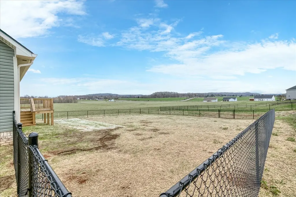 284 Harleys Ridge Sparta TN 38583