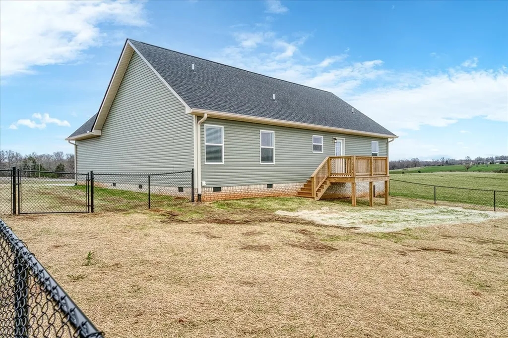 284 Harleys Ridge Sparta TN 38583