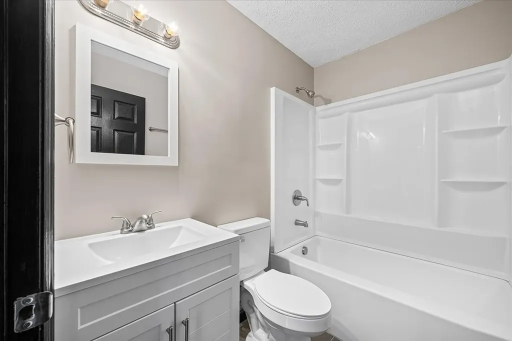 183 Thompson Lane Crossville TN 38555