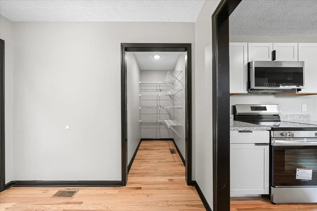 183 Thompson Lane Crossville TN 38555