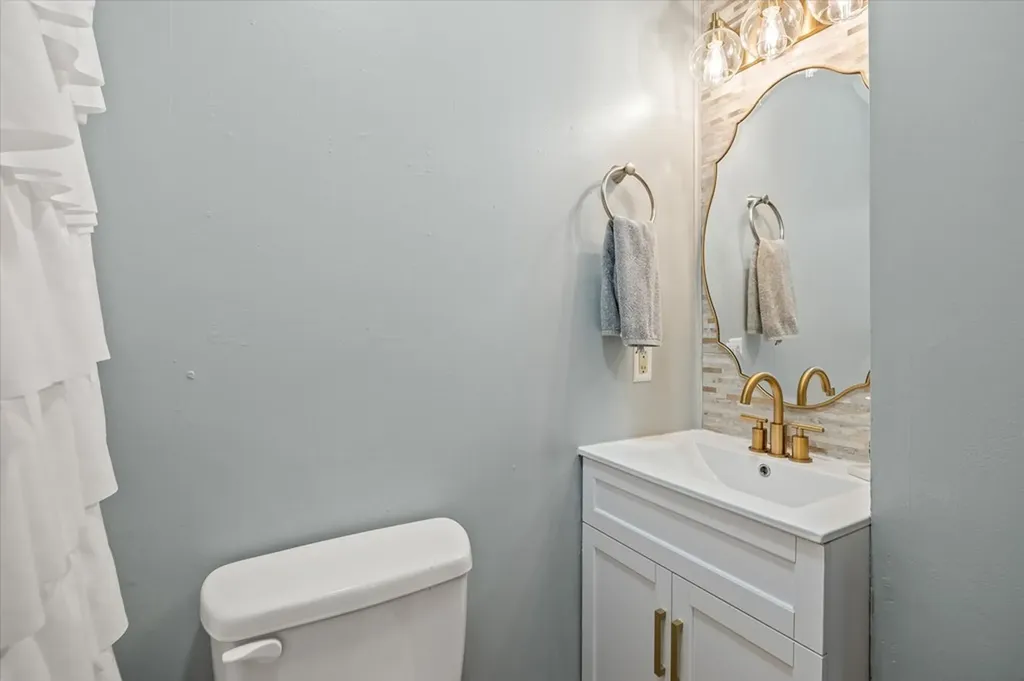 3520 Pointe Cove Circle Cookeville TN 38506