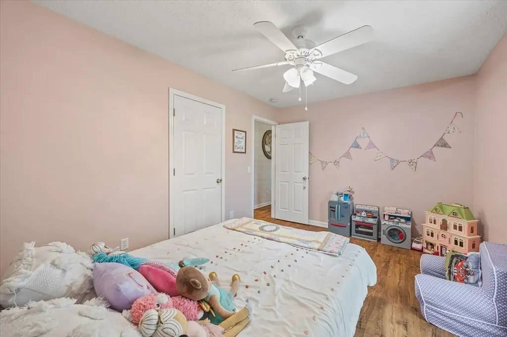 3520 Pointe Cove Circle Cookeville TN 38506