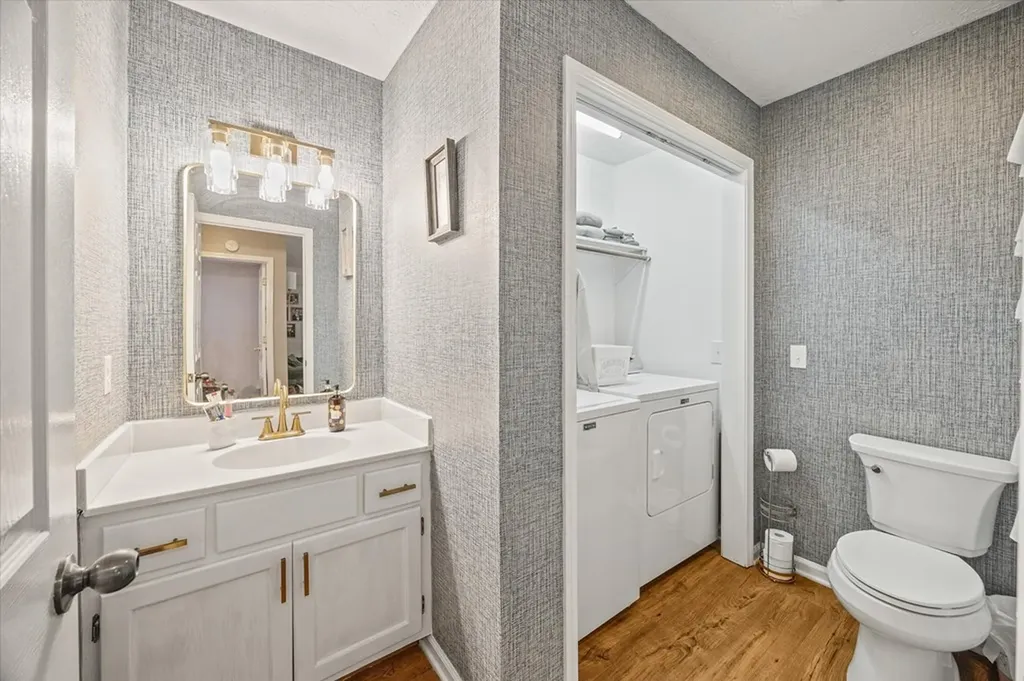 3520 Pointe Cove Circle Cookeville TN 38506