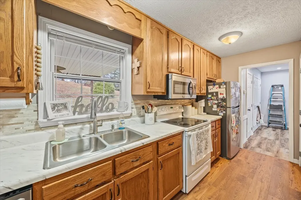 3520 Pointe Cove Circle Cookeville TN 38506