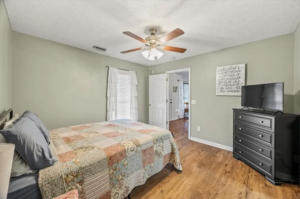 3520 Pointe Cove Circle Cookeville TN 38506