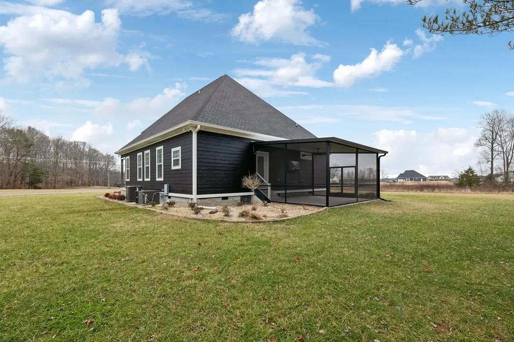 116 Lakewood Circle Smithville TN 37166