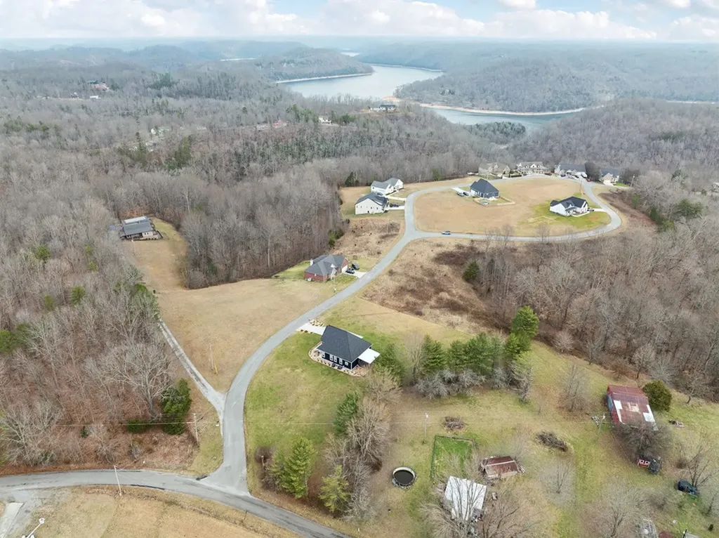 116 Lakewood Circle Smithville TN 37166