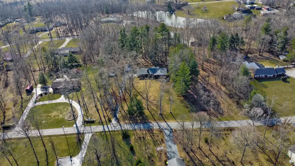 642 Mimosa Lane Crossville TN 38572