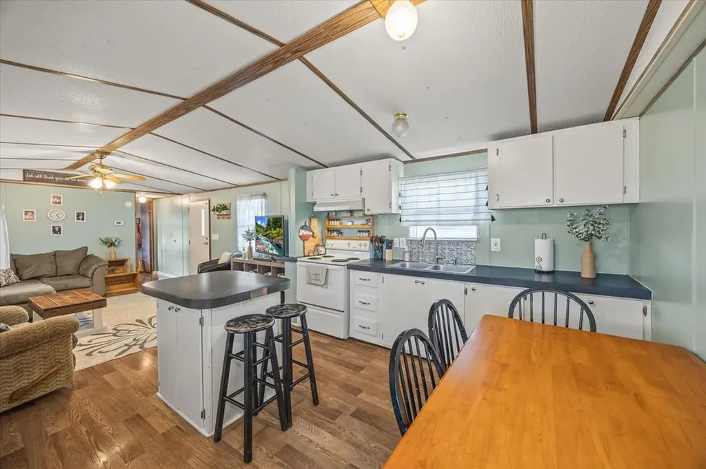 3570 Jamestown Highway Alpine TN 38543