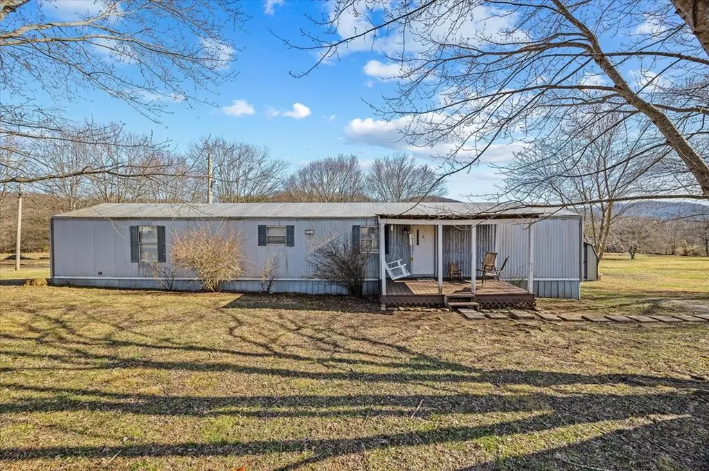 3570 Jamestown Highway Alpine TN 38543