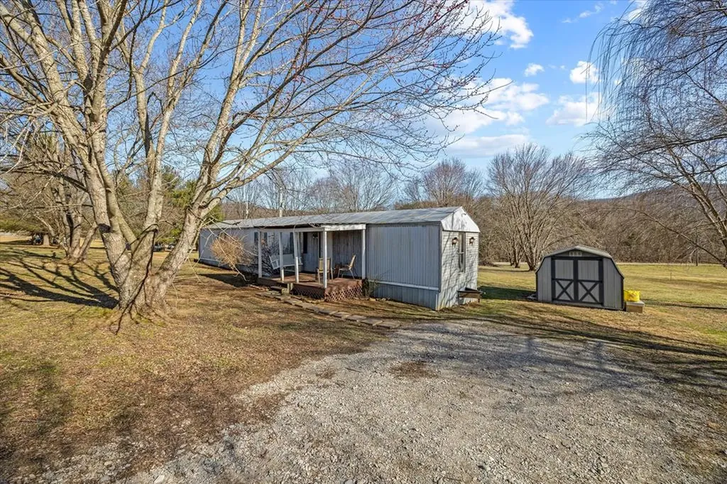 3570 Jamestown Highway Alpine TN 38543