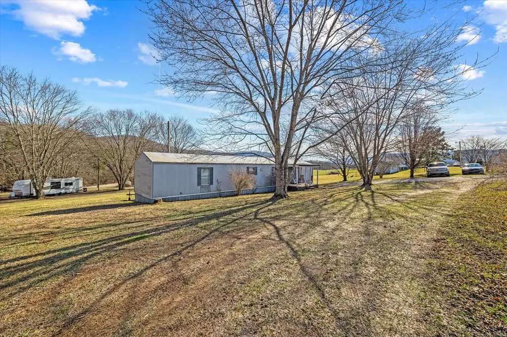 3570 Jamestown Highway Alpine TN 38543