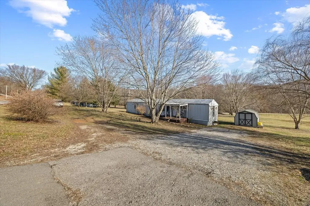 3570 Jamestown Highway Alpine TN 38543