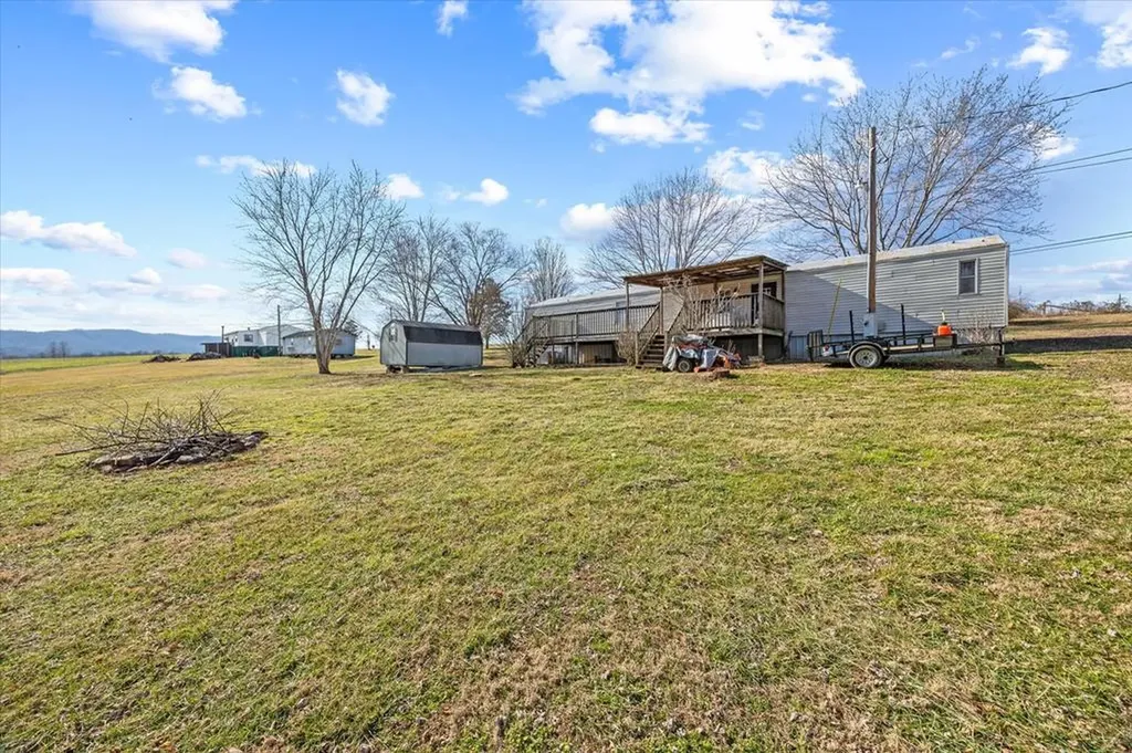 3570 Jamestown Highway Alpine TN 38543
