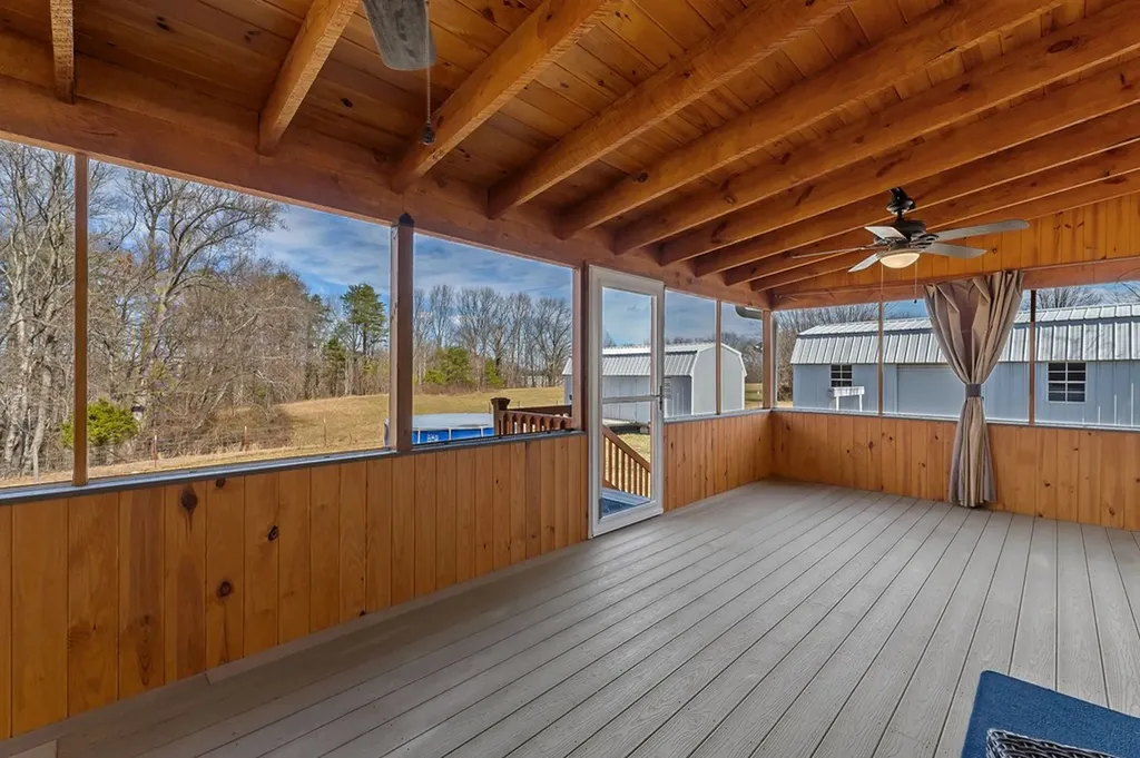 9443 Griffith Road Pikeville TN 37367