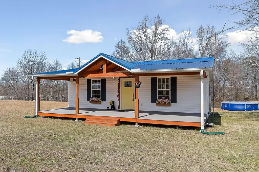 9443 Griffith Road Pikeville TN 37367