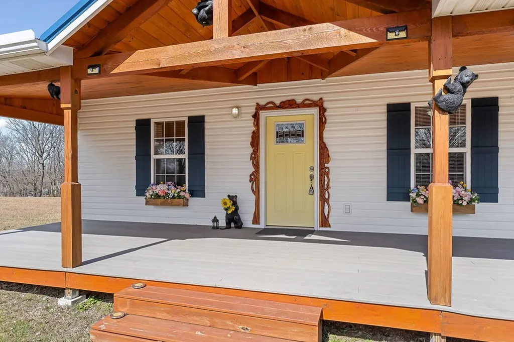 9443 Griffith Road Pikeville TN 37367