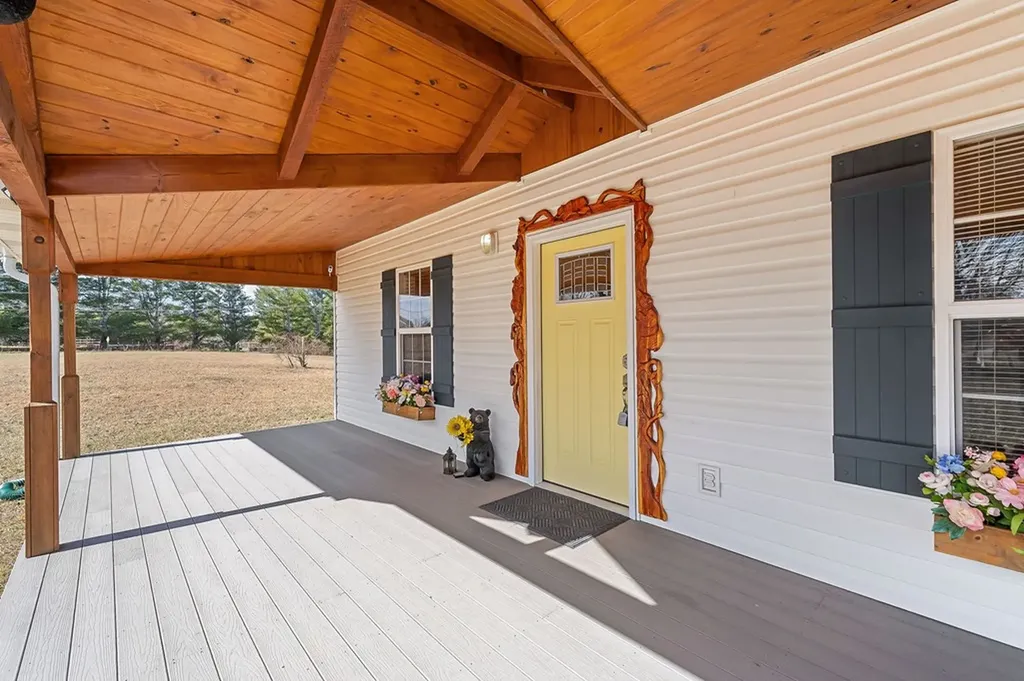 9443 Griffith Road Pikeville TN 37367