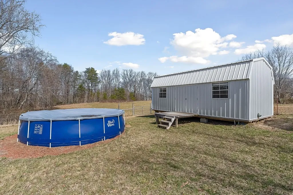 9443 Griffith Road Pikeville TN 37367