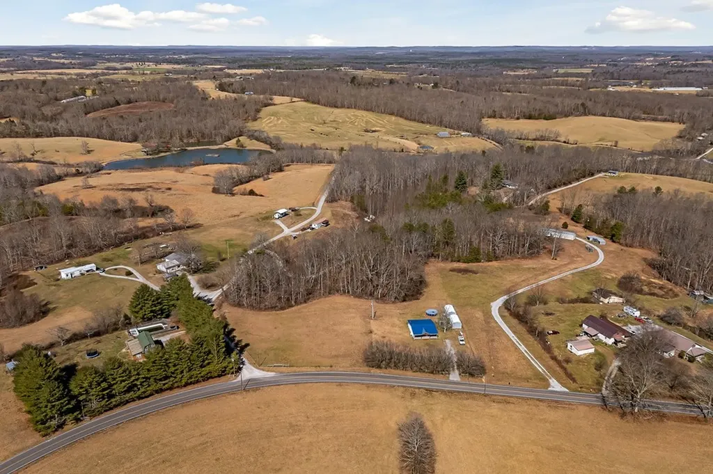 9443 Griffith Road Pikeville TN 37367