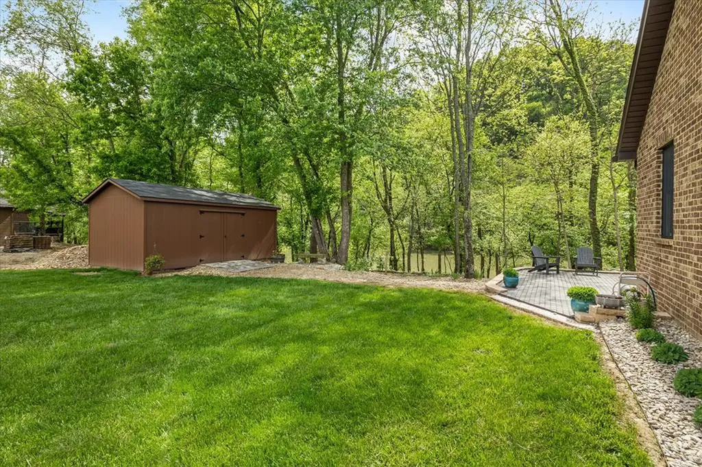 253 Hiawassee Lane Celina TN 38551